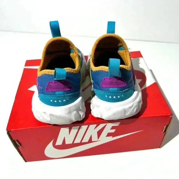 Nike React Presto - Picture 4 of 5